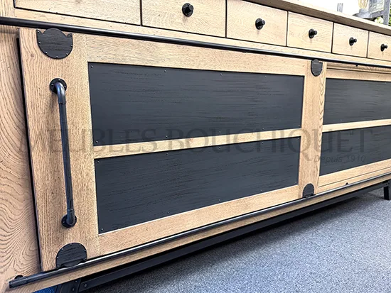 Buffet industriel en chêne portes coulissantes promo Meubles Bouchiquet Dunkerque