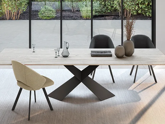 Chaise tissu contemporaine pivotante Meubles Célio Canopée - Meubles Bouchiquet Nord