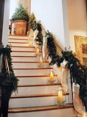 Escalier décoration Noël Meubles Bouchiquet