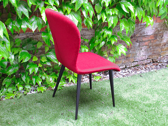 Chaise de salle à manger confortable tissu rouge Meubles Bouchiquet Bergues