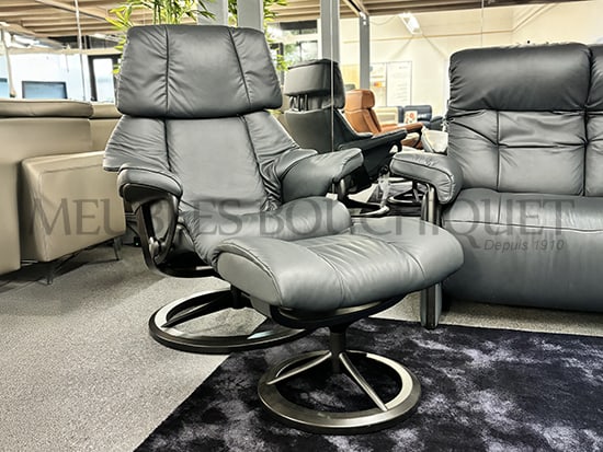 Showroom magasin fauteuil relax Reno Stressless Meubles Bouchiquet Bergues