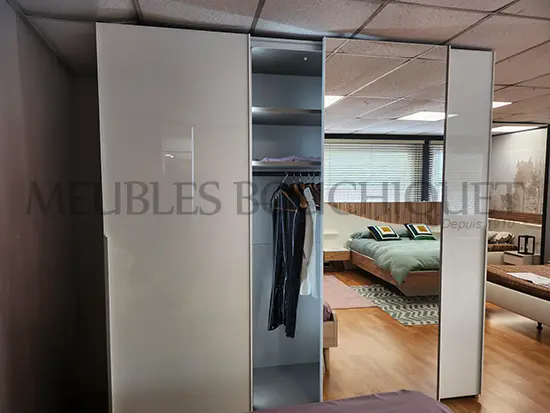 armoire-dressing-3-portes-coulissantes-avec-eclairage-meubles-celio-promotion-meubles-bouchiquet-nord Armoire dressing 3 portes coulissantes avec éclairage Meubles CELIO promotion Meubles Bouchiquet Nord