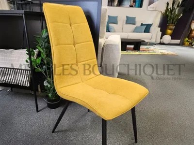 Chaise jaune dossier haut Meubles Bouchiquet Promotion Bergues