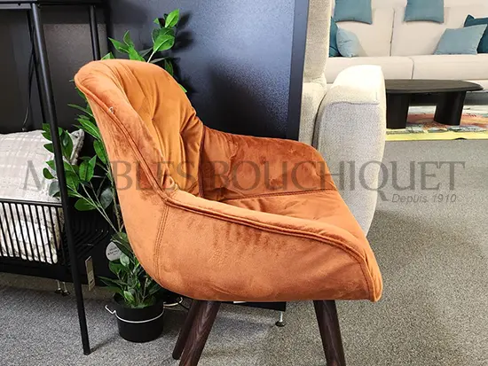 Lot de 4 chaises velours orange avec accoudoirs Calligaris Igloo promotion Meubles Bouchiquet Bergues