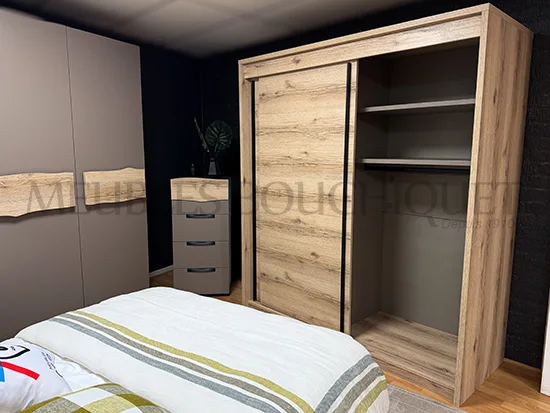 Armoire chambre 2 portes bois coulissantes Meubles Célio – First promo Meubles Bouchiquet Dunkerque
