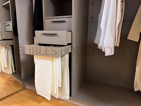Armoire portes pliantes avec miroirs et options Meubles Célio – Opale - Promo Meubles Bouchiquet Dunkerque Nord
