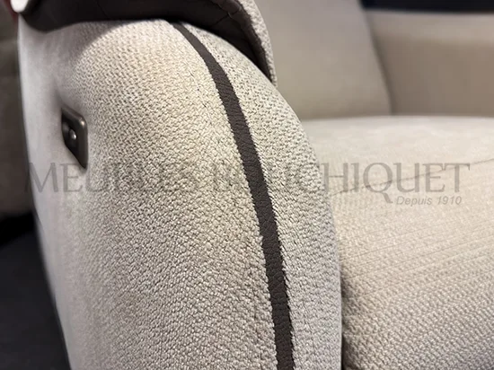 Canapé 3 places + Fauteuil relax avec têtière électrique promo Meubles Bouchiquet Dunkerque Nord