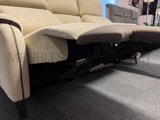 Canapé 3 places tissu avec 2 places relax + têtières électriques - Promo Meubles Bouchiquet Dunkerque
