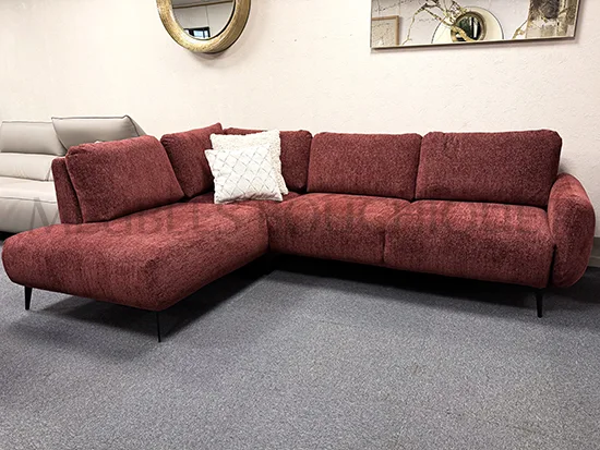 Canapé d'angle contemporain tissu framboise promo Meubles Bouchiquet Nord magasin