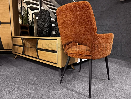 Chaise avec accoudoirs tissu orange promo Meubles Bouchiquet Dunkerque Nord