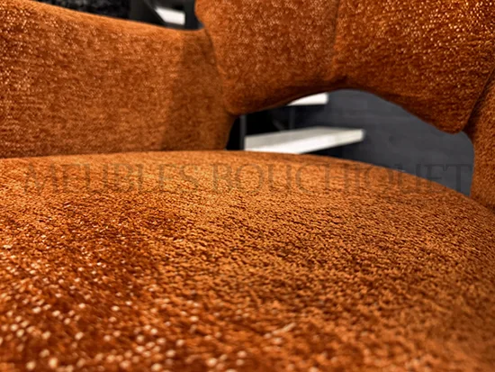 Chaise avec accoudoirs tissu orange promo Meubles Bouchiquet magasin