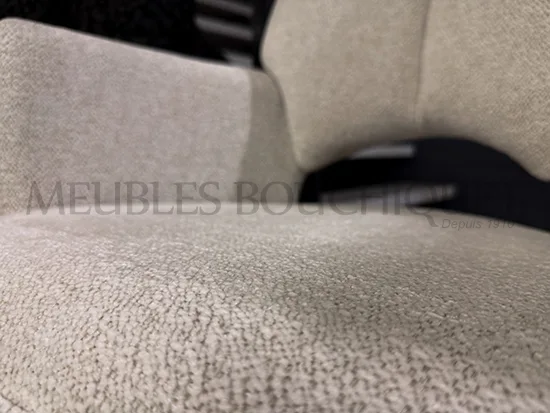 Chaise tissu beige avec accoudoirs promo Meubles Bouchiquet Nord