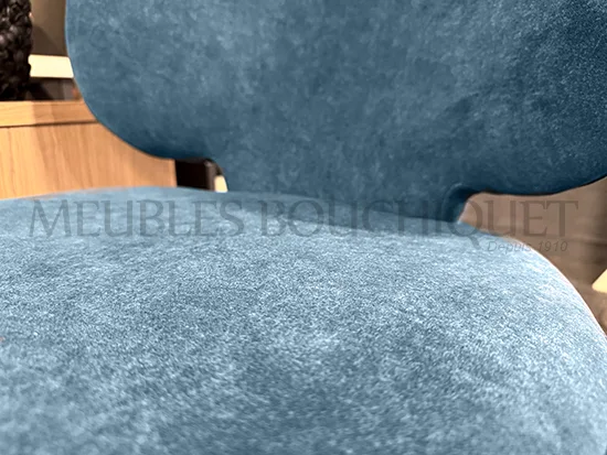 Lot de 2 chaises cocooning tissu bleu promo Meubles Bouchiquet Bergues