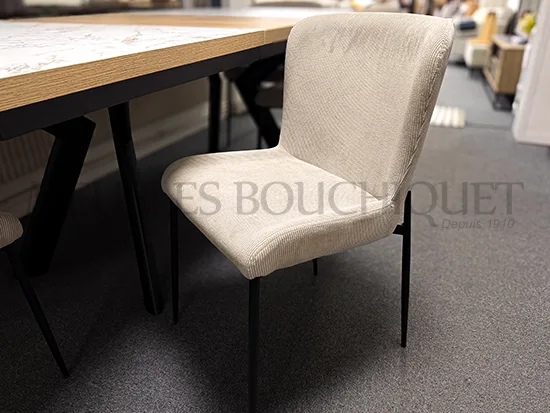 Lot de 4 chaises design velours côtelé beige promo Meubles Bouchiquet