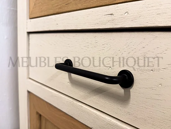 Meuble vitrine chêne style campagne chic - Meubles Bouchiquet promo Bergues Nord