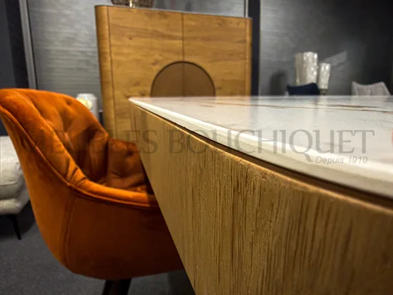 Table extensible pied central bois et plateau céramique - Meubles Bouchiquet Dunkerque