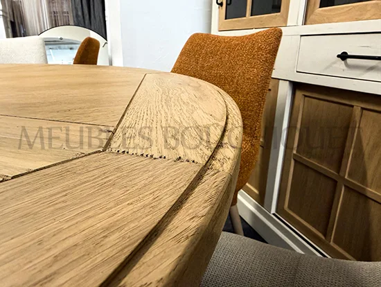 Grande table ronde extensible chêne style campagne chic Ateliers de Langres – Odyssée - Meubles Bouchiquet Nord