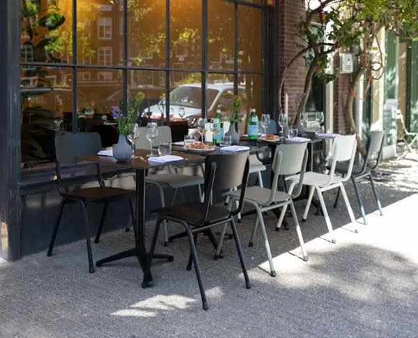 Entretenir son meuble extérieur en métal - Blog Meubles Bouchiquet à Bergues