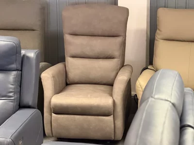 Fauteuil releveur électrique marron avec dossier haut