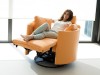 fauteuil-relax-cuir-jaune-cocooning-fama-moonrise