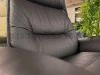 fauteuil-relax-manuel-cuir-noir-et-accoudoirs-bois-promo-meubles-bouchiquet-nord
