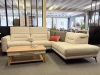 canape-angle-tissu-blanc-relax-coussin-accoudoirs