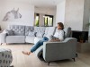 canape-angle-dossier-haut-capitonne-fama-avalon-meubles-bouchiquet-dunkerque