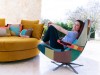 fauteuil-lounge-design-en-tissu-fama-swing-meubles-bouchiquet